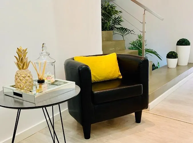 Urban - Azores Konukevi